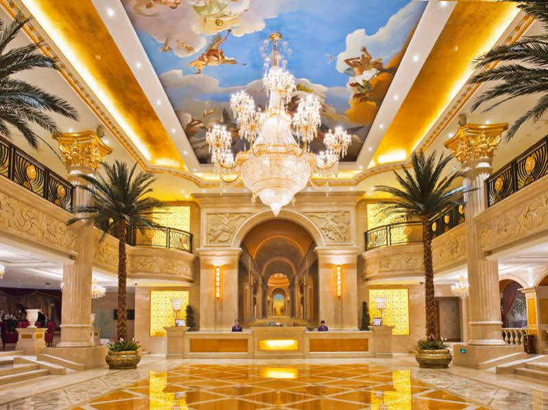 New Paris Hotel Harbin Exterior foto